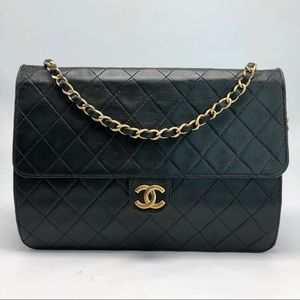 *SOLD SOLD* Chanel quilted single flap  clutch